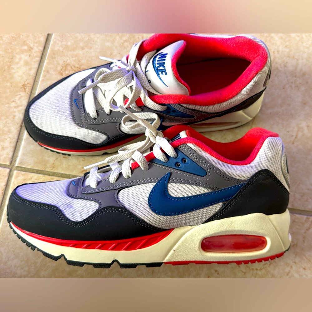 Nike air, size 8